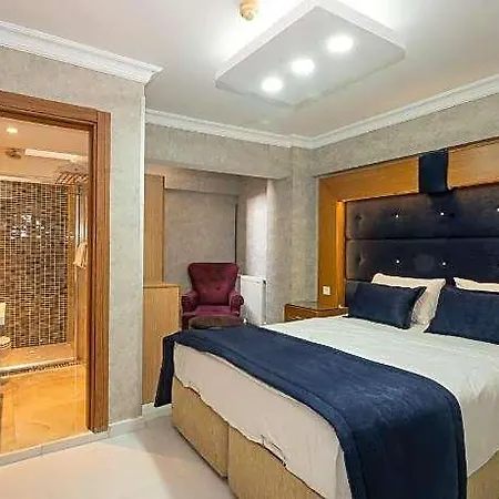 Tamara 3*