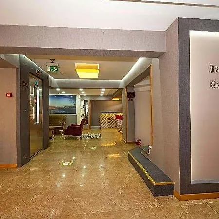 Hotell Tamara 3*